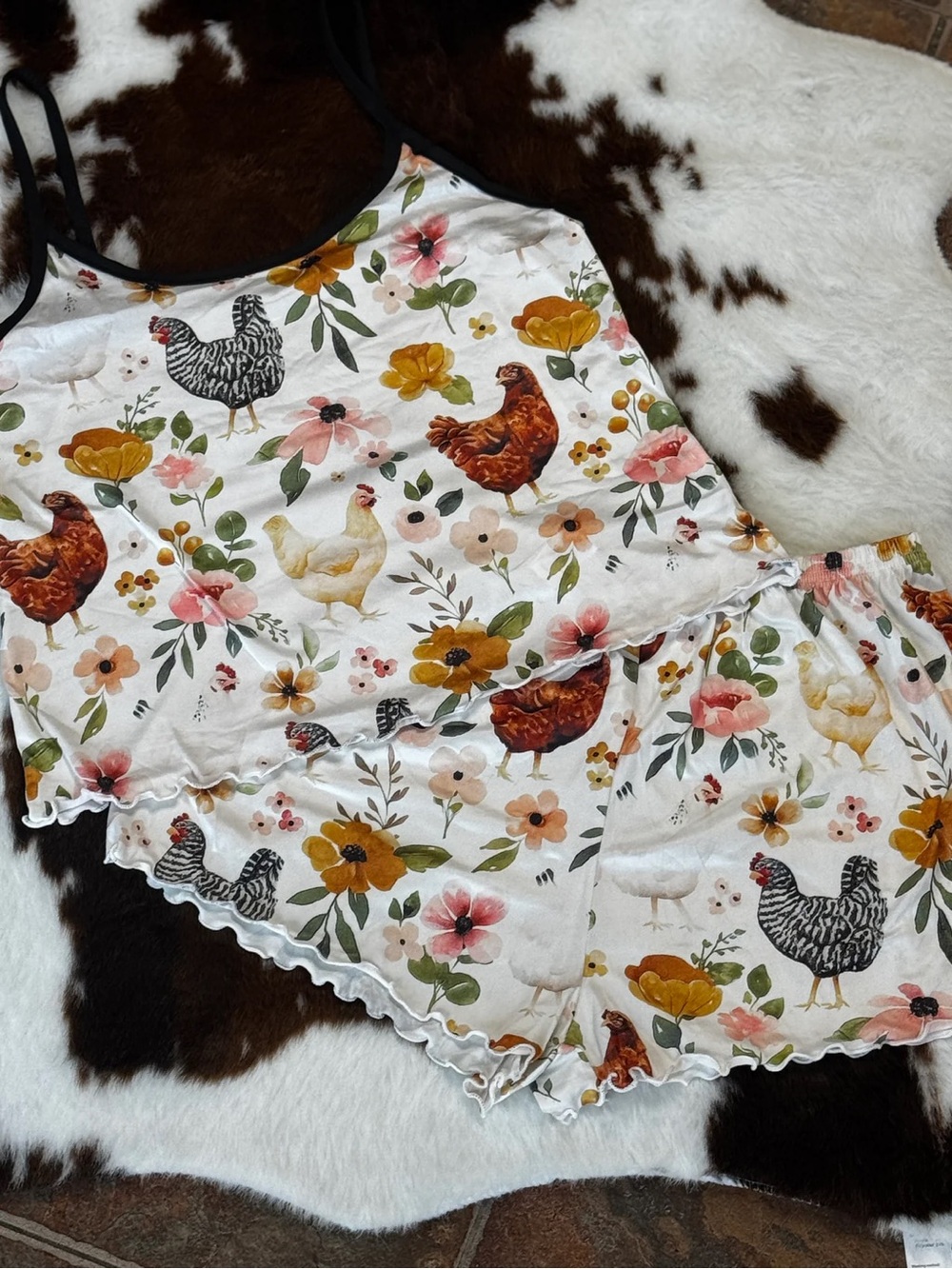 Floral & Hen Print Cotton Pajama Set - White Base